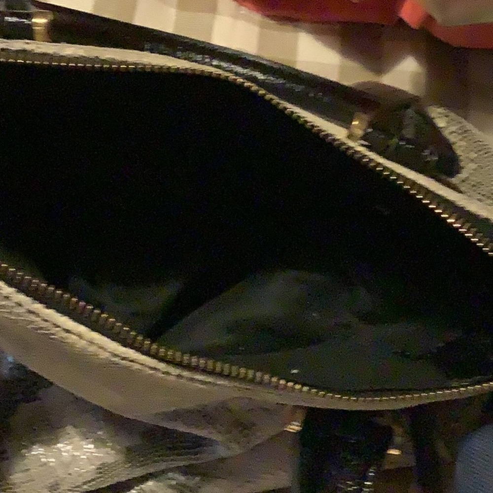 Purse - Picture 3 of 5